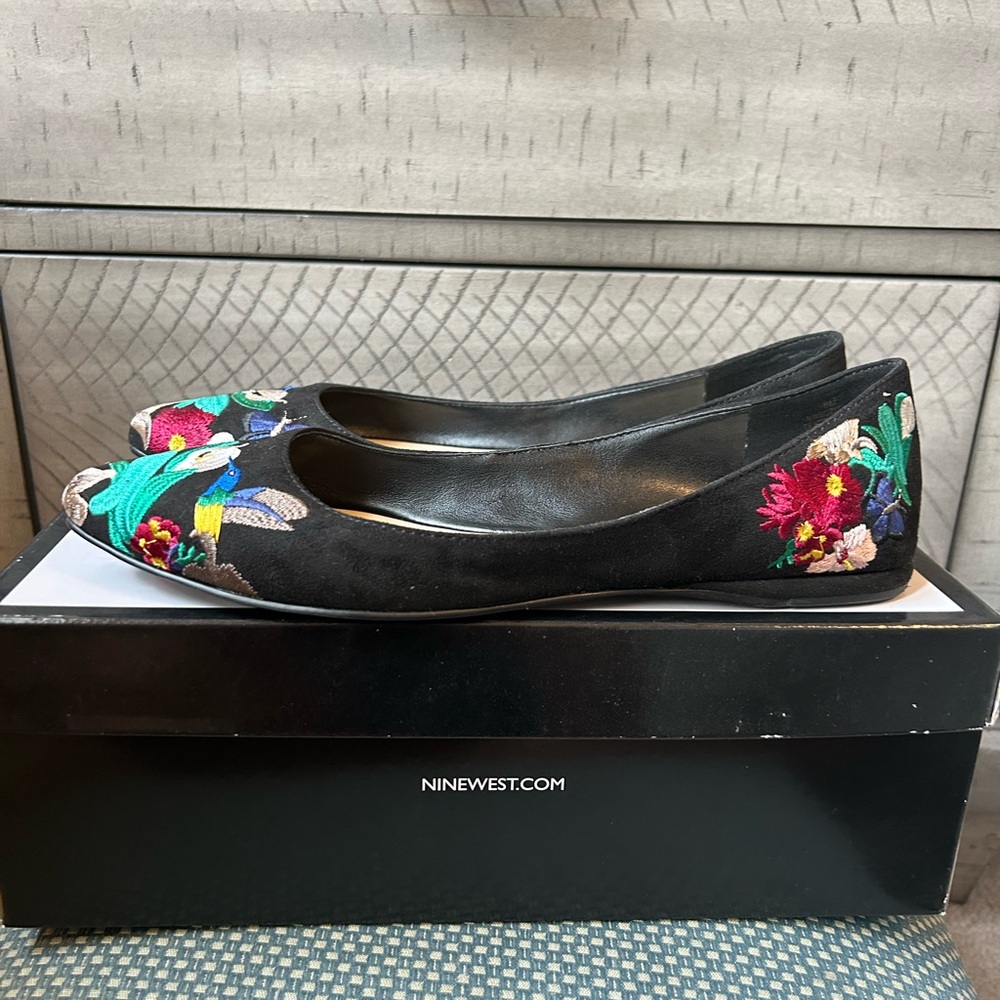 Black embroidered Nine West Flats